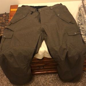 “686”. Men’s “686” ski pants